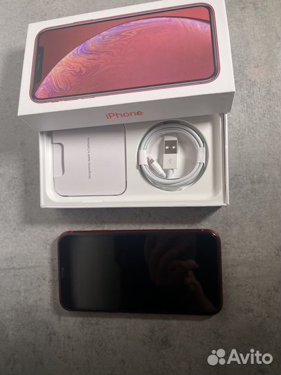 iPhone XR (product red)