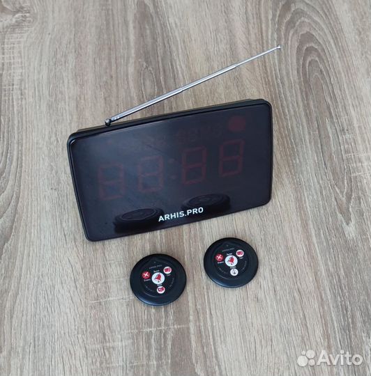 Комплект: Табло на русском и кнопка вызов официант