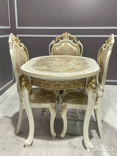 Стол и Стулья