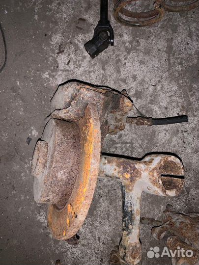 Поворотный кулак skoda felicia 1