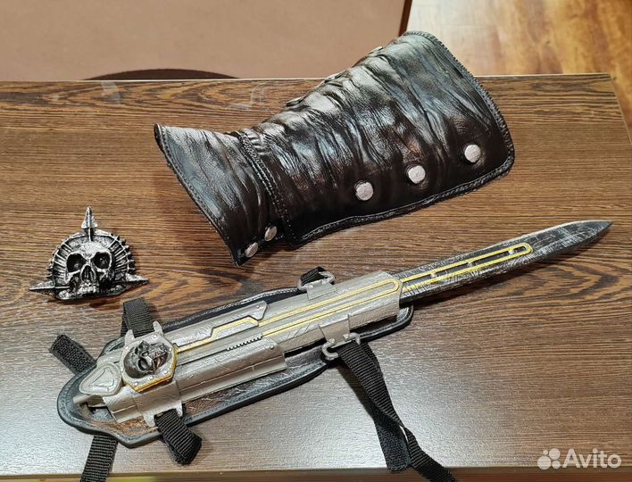 Наручи assassin creed, клинок ассасина