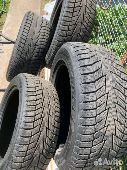 Hankook Winter I'Cept IZ2 215/55 R16 97T