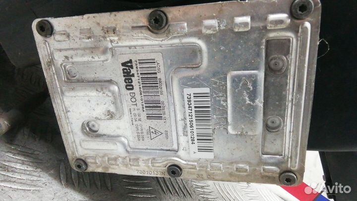 Фара левая Cadillac CTS 2005