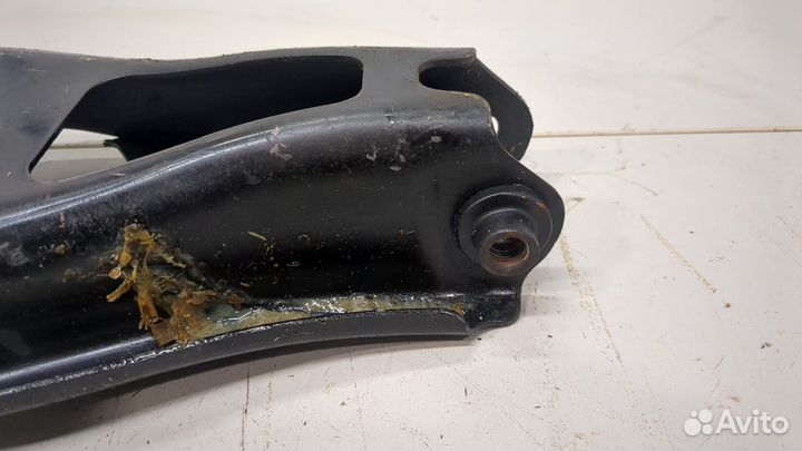 Рычаг подвески правый задний Honda Accord 10