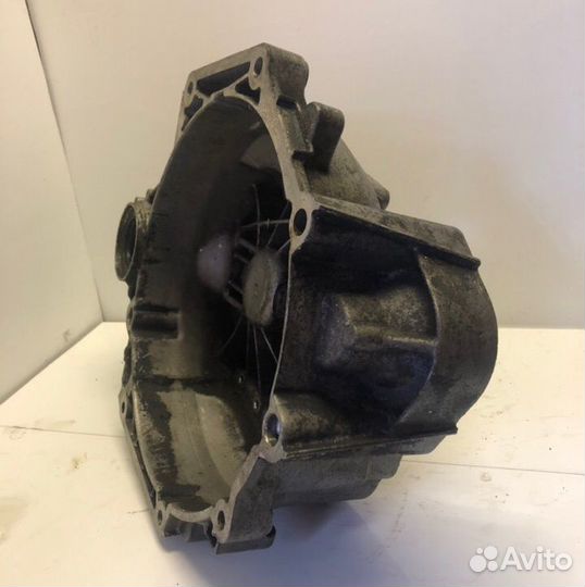 Корпус коробки передач Volkswagen Passat