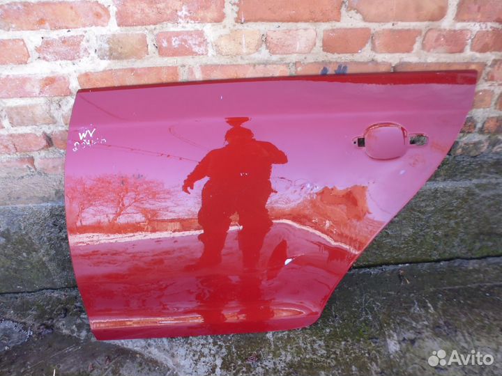 Фольксваген Джетта 5 дверь заднея левой 2005-2011