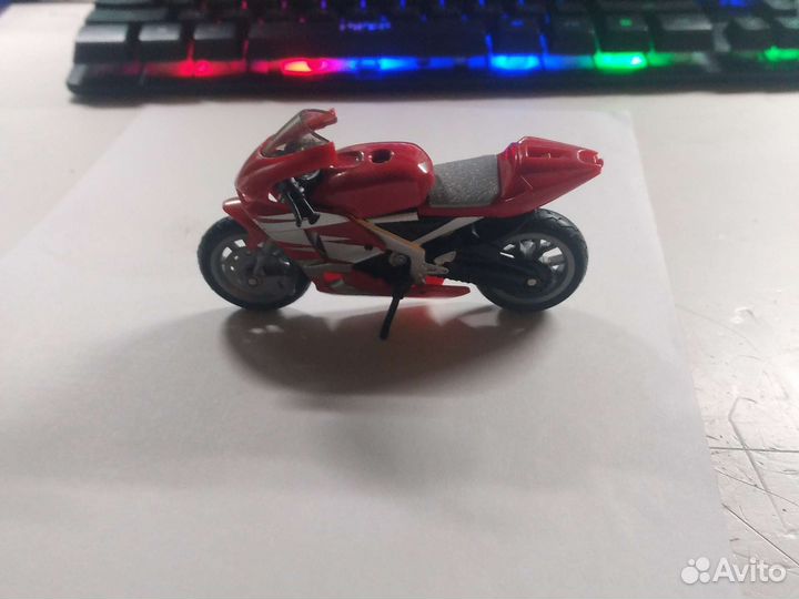 Мотоцикл игрушка