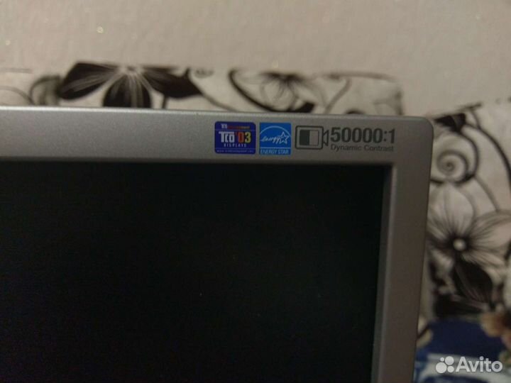 Монитор Samsung