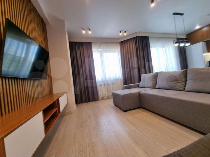 3-к. квартира, 85 м², 3/12 эт.