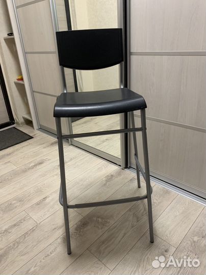 Стул для визажиста бровиста