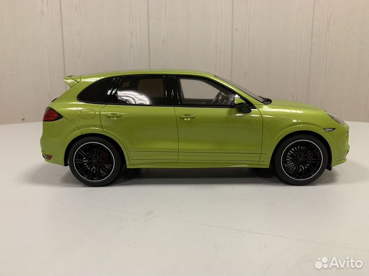 Porsche Cayenne 958 GTS 1:18