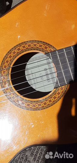 Классическая гитара yamaha