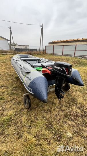 Лодка Флагман 380 + мотор Tohatsu 9.9