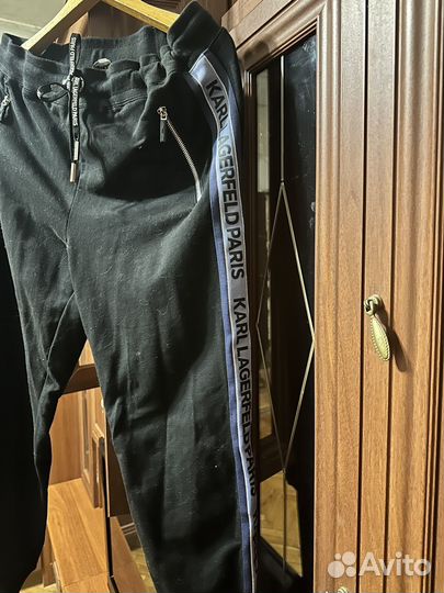 Женский костюм спортивный