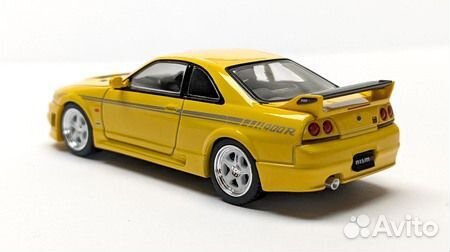 TLV 1/64 NEO Nissan nismo 400R R33