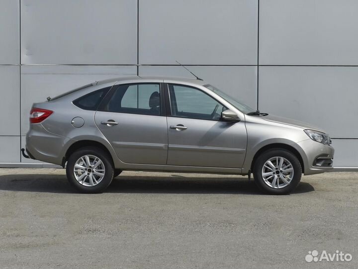 LADA Granta 1.6 МТ, 2021, 29 542 км