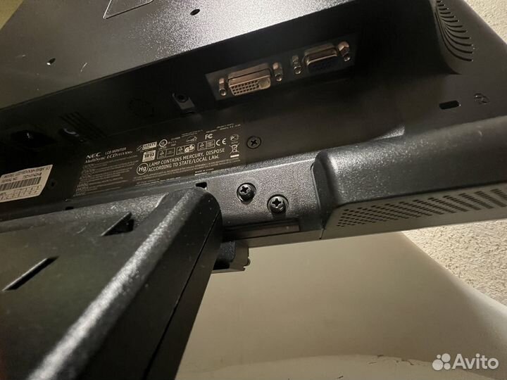 Монитор NEC 195vxm+