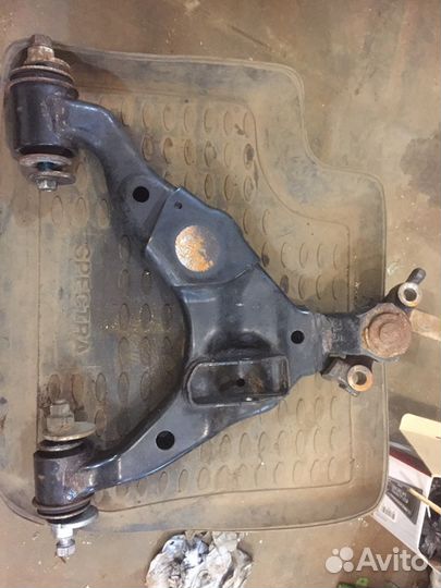 Тойота прадо 120,передний рычаг левый нижний