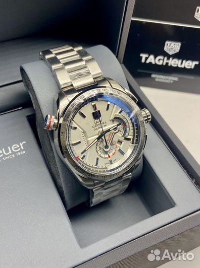 Часы наручные TAG Heuer Carrera