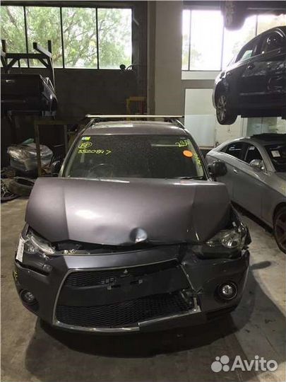 Разбор на запчасти Mitsubishi Outlander XL