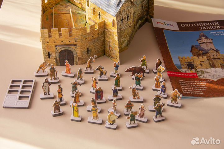 Сборная модель из картона Охотничий замок