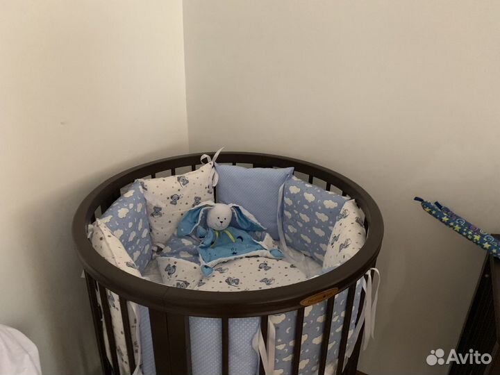 Детская кроватка