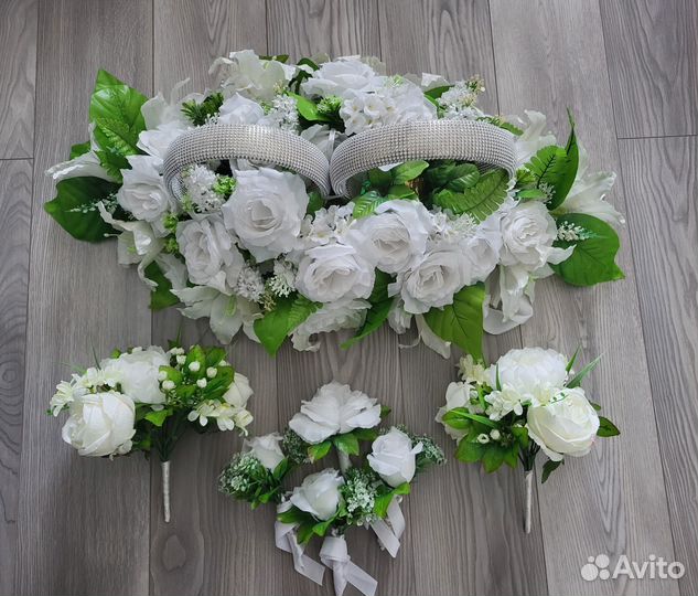 Свадебные украшения на машину