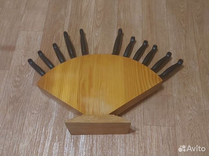 Набор кухонных ножей с подставкой