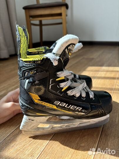 Коньки хоккейные Bauer Supreme M4 YTH р. 12,5D