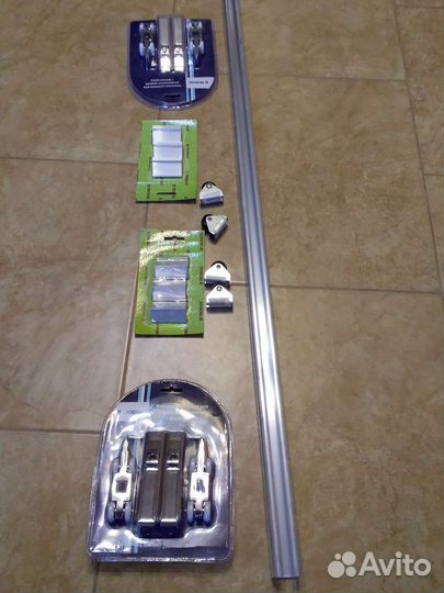 Направляющая и комплект для раздвижных дверей