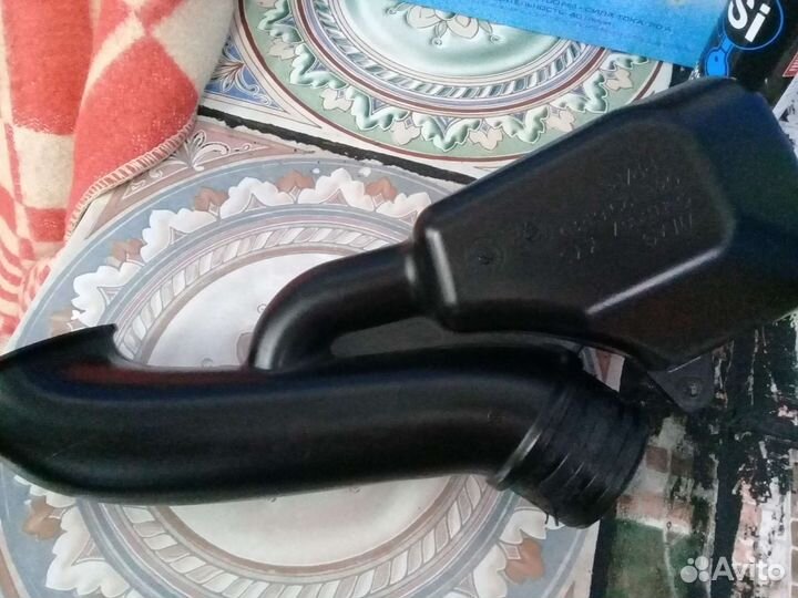 Воздухозаборник Polo sedan