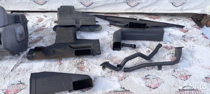 Торпедо Nissan Atlas M2F23 TD23 1992