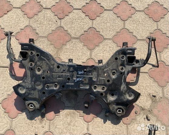 Kia Sportage 4 Подрамник передний