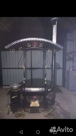 Мангал с крышей