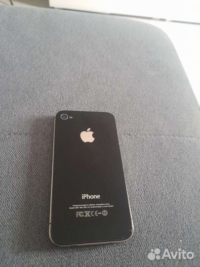 Телефон iPhone 4s