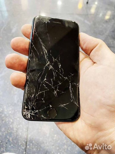 Выездной ремонт iPhone