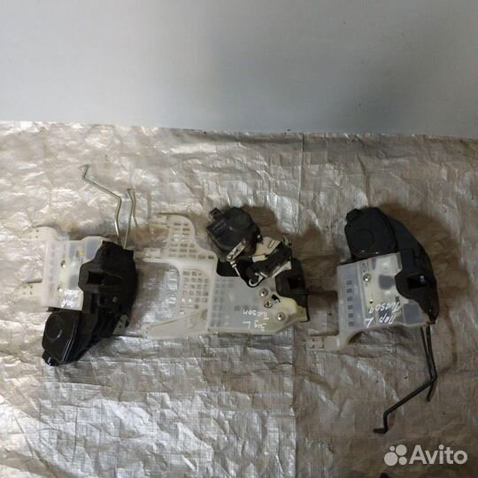 Замок двери Hyundai Tucson 1