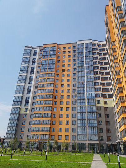 3-к. квартира, 85 м², 3/18 эт.