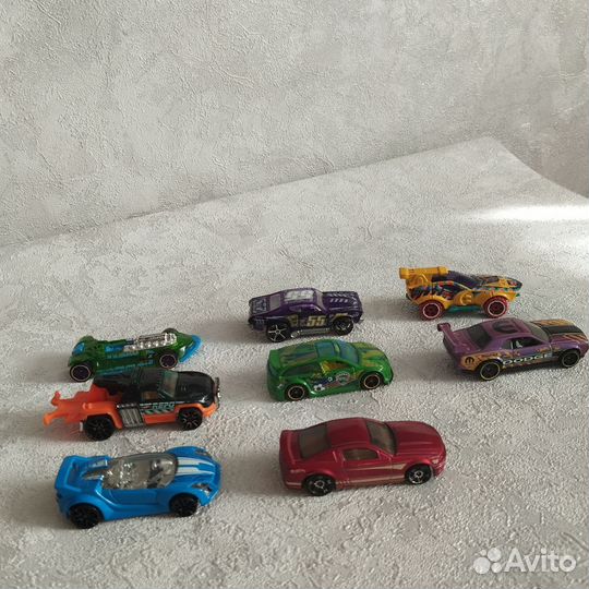 Hot wheels машинки