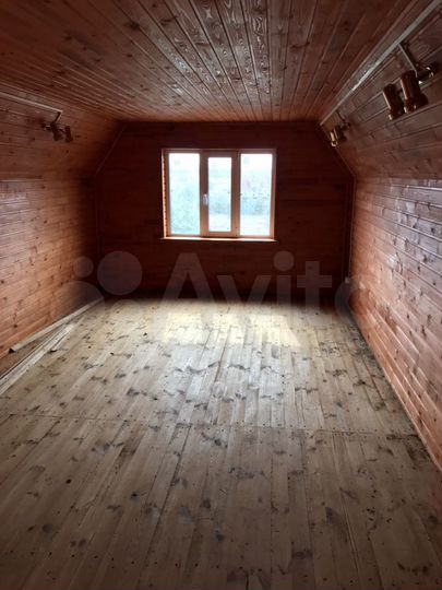 Дом 305 м² на участке 25 сот.