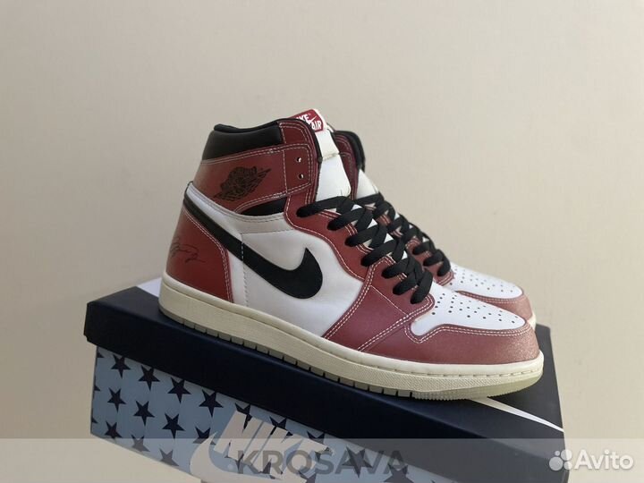 Кроссовки Nike Air Jordan 1 Trophy Room Lux