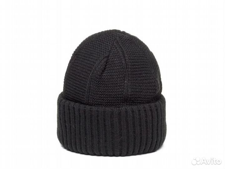 Теплая шапка 