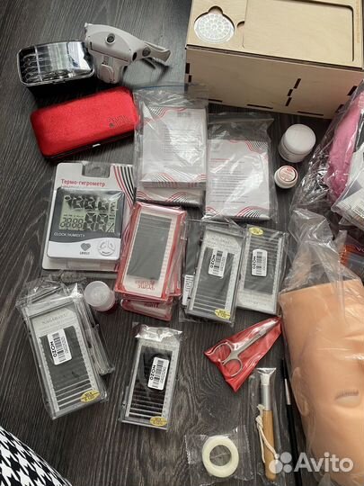 Набор для наращивания ресниц с манекеном