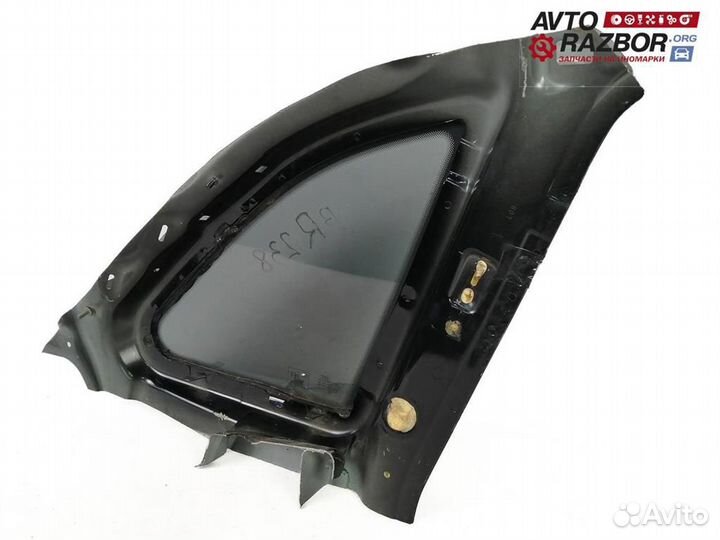 Стекло кузовное глухое левое Audi AQ5