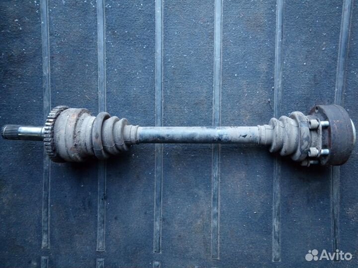 Привод задний на Опель Омега Б 2.5 3.0