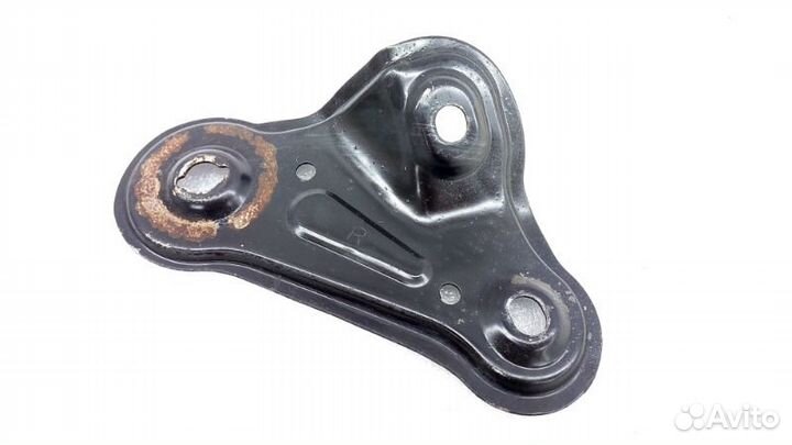 Кронштейн подрамника передний правый Kia Optima JF