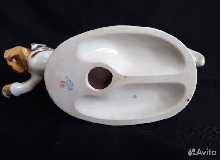 Фарфоровая статуэтка лфз Конь-огонь В\С