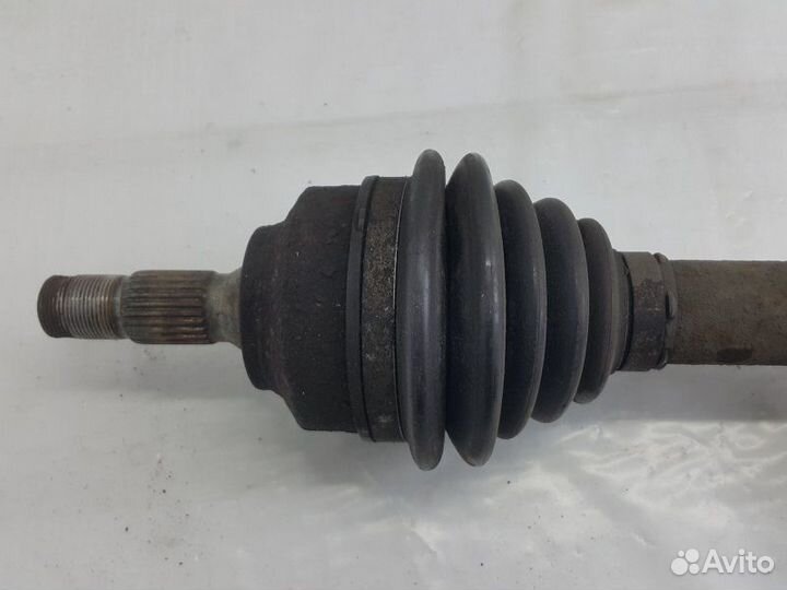 Привод передний левый Peugeot 3008