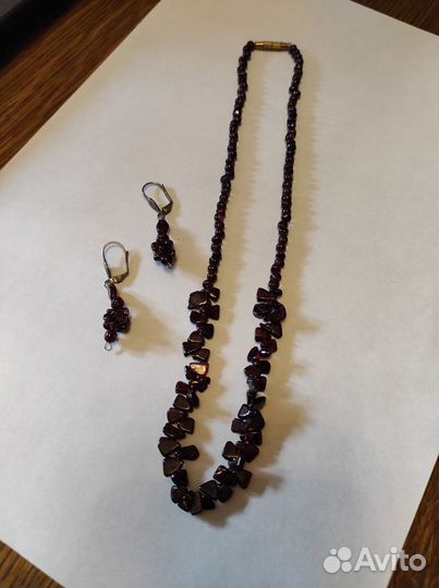 Украшения на шею, гарнитуры