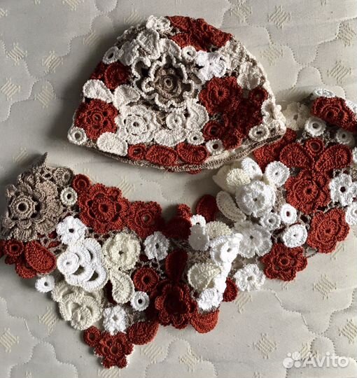 Женские шапка и шарф